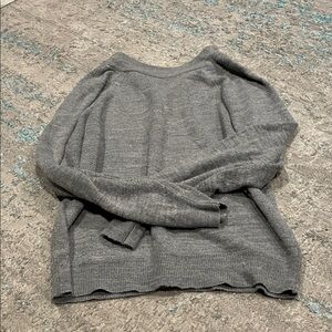 Elegant Gray Women's Crew Neck Sweater